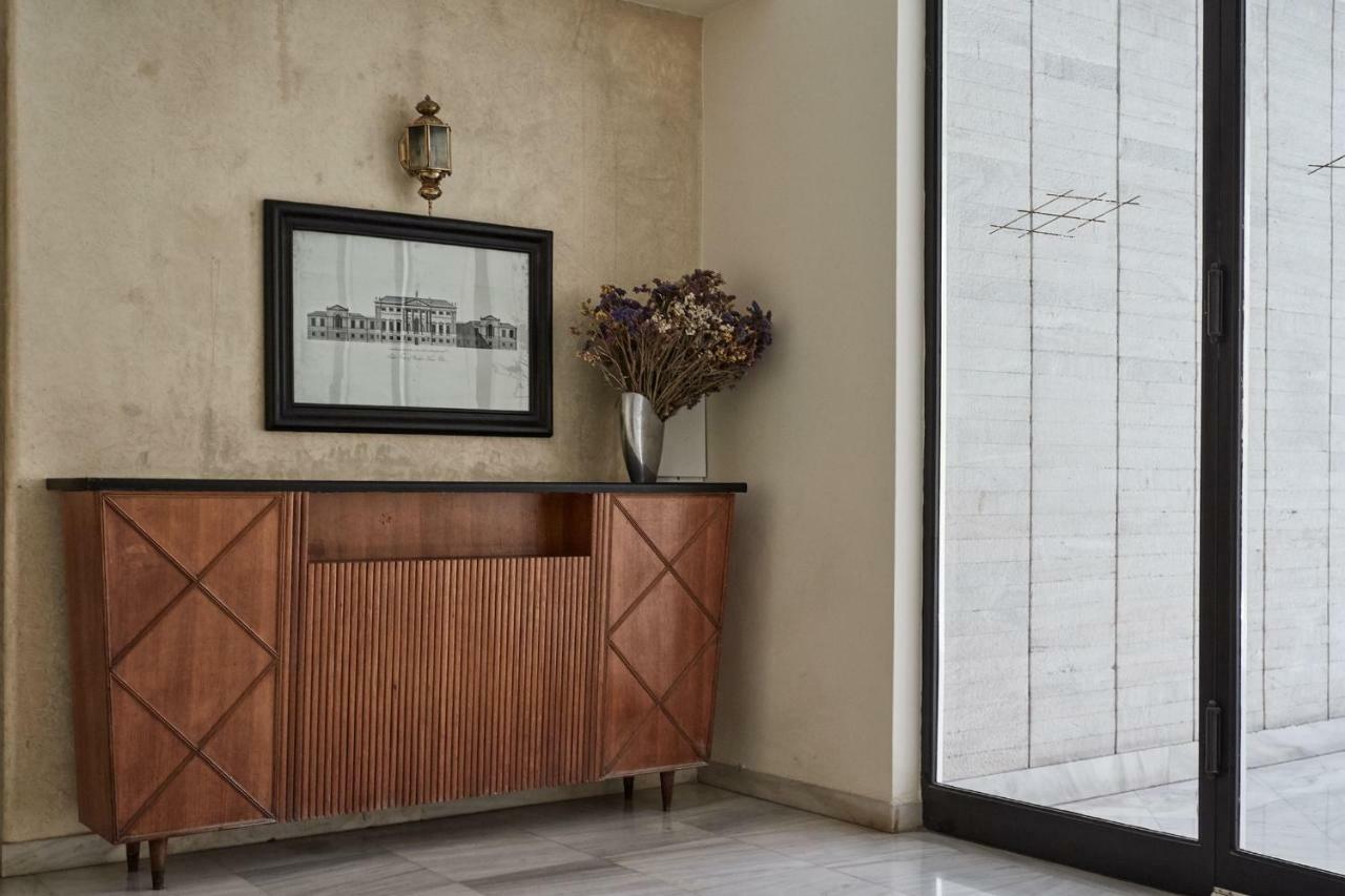 Chic One Bd Apartment With Hilton View アテネ エクステリア 写真