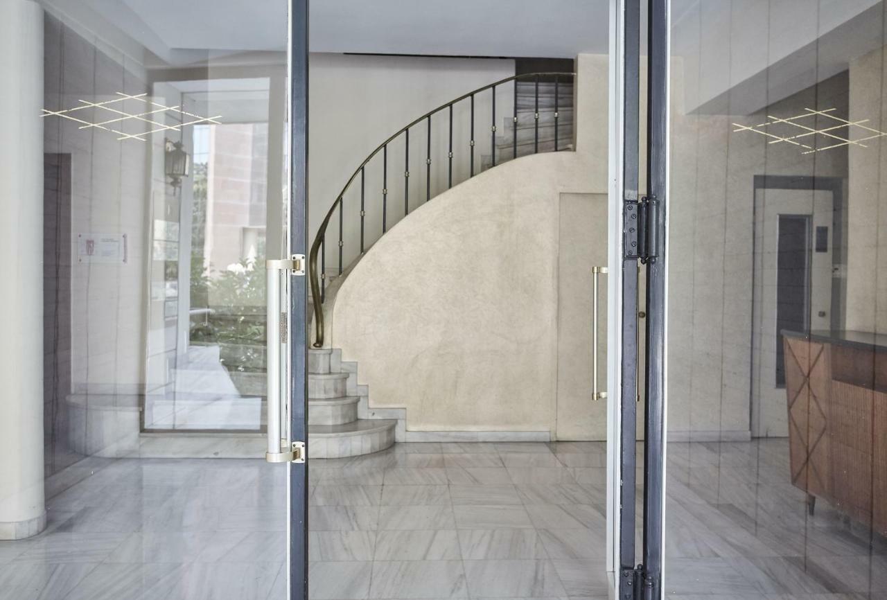 Chic One Bd Apartment With Hilton View アテネ エクステリア 写真